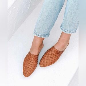 Liberté Prague woven leather mule in the cognac color